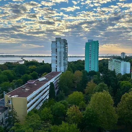 Apartmán Zornitsa With Sea View And Free Parking *