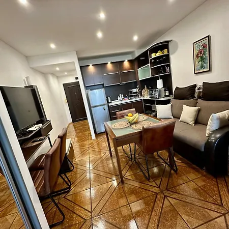 Zornitsa With Sea View And Free Parking Apartman