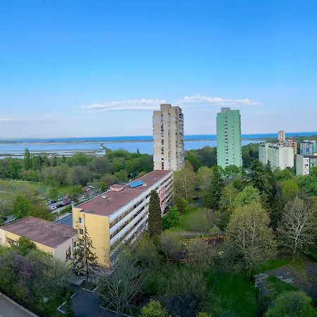 Zornitsa Studio With Sea View And Free Parking