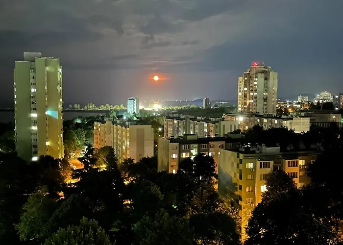 Zornitsa Studio With Sea View And Free Parking شقة بورغاس